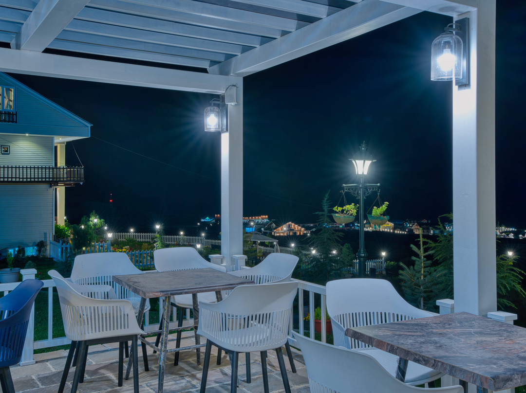 Golden Meadows Hotels & Resort主图