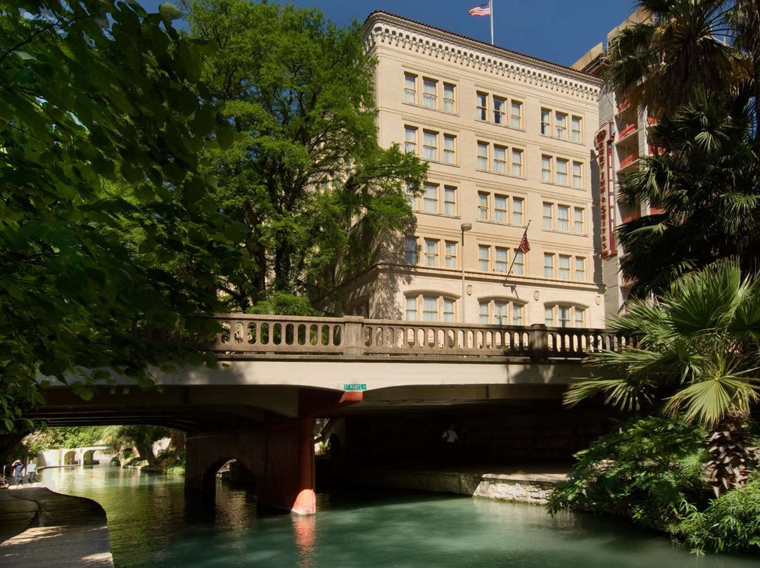 Drury Inn & Suites San Antonio Riverwalk