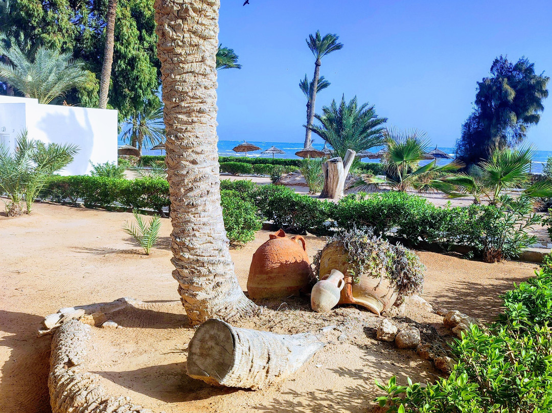 Hari Club Beach Resort主图