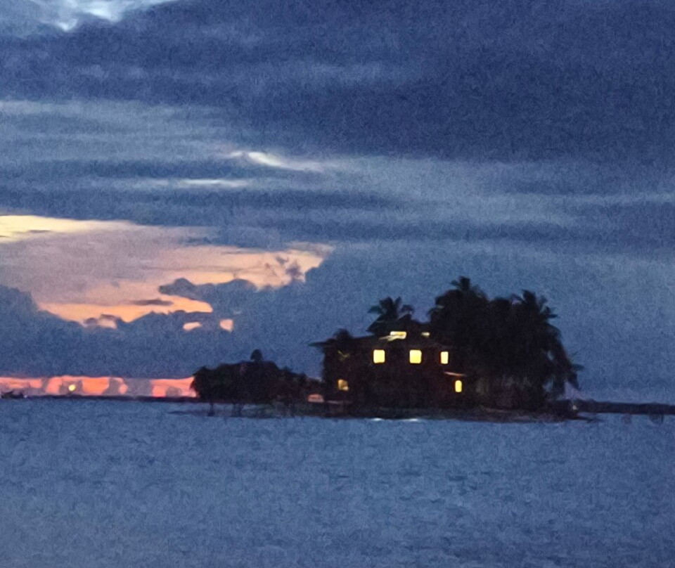 Isla Perro景点图片
