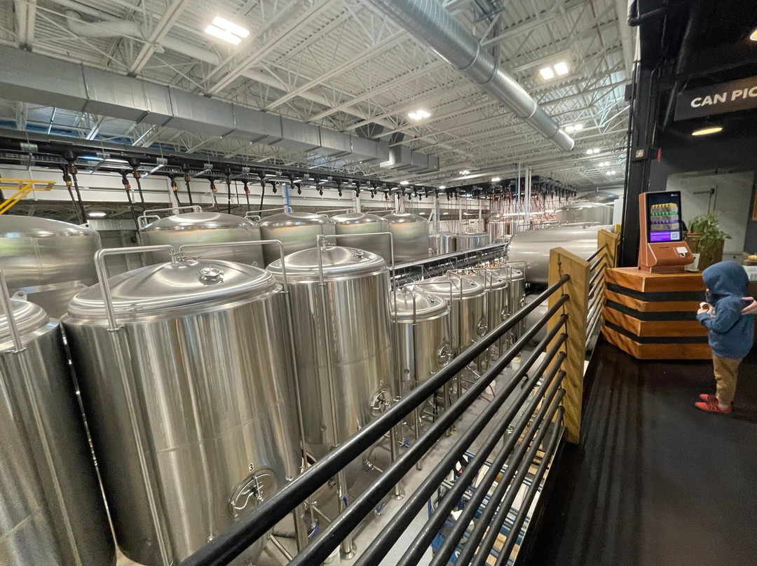 Tree House Brewing Company景点图片