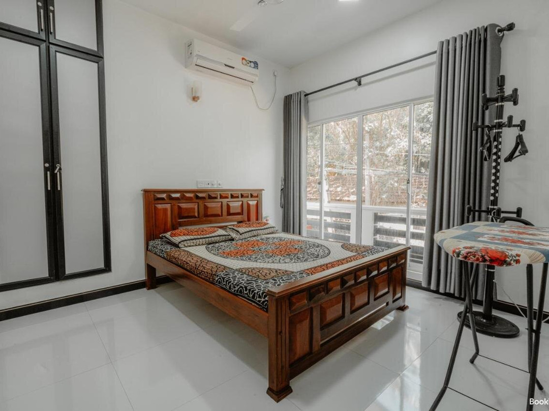 Sri Construction Circuit Bungalow主图