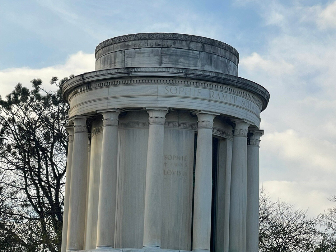 Crown Hill Cemetery-印第安纳波利斯必去景点