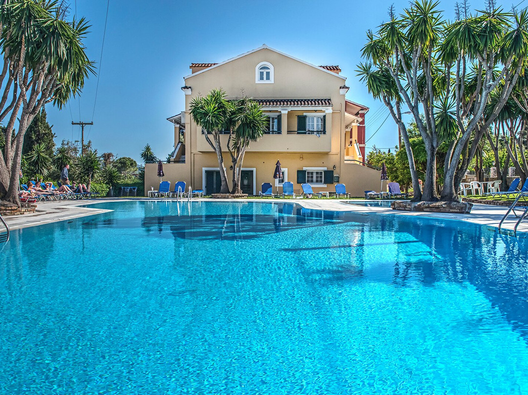 Legends Hotel & Apartments