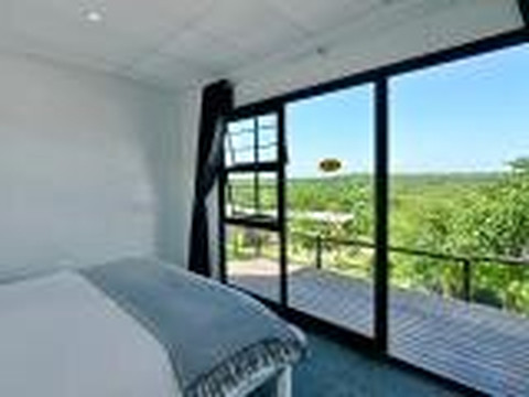 SleepOver KMIA主图