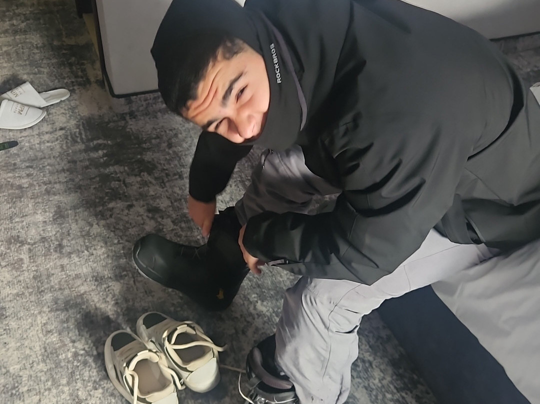 Mega Ski Center - Bansko ski hire & rent-班斯克必去景点