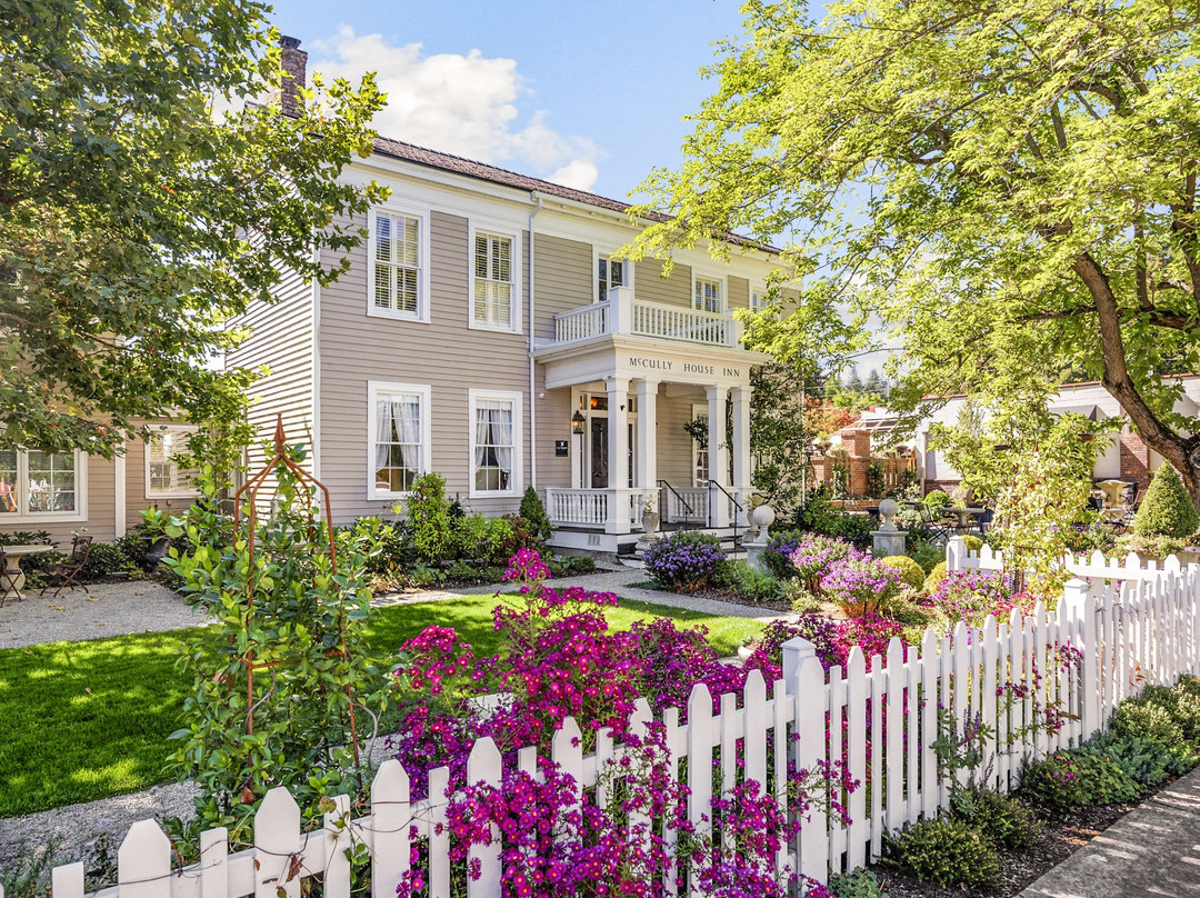 Mccully House Inn主图