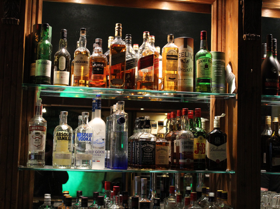 Mucky O'marras Irish Bar-阿尔库迪亚港必去景点