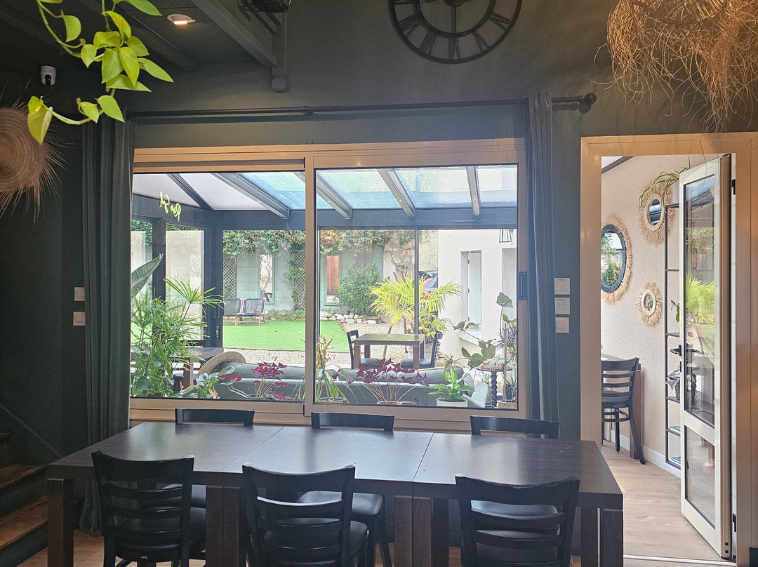 圣雅克酒店主图