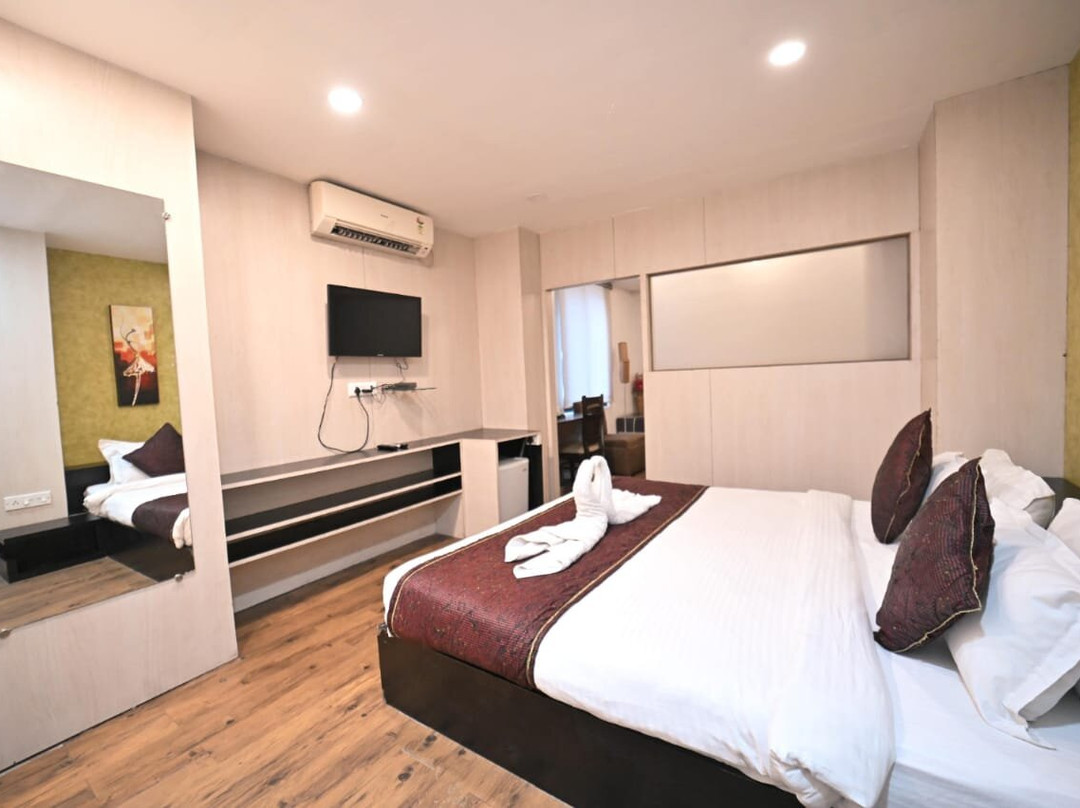 普拉克大陆饭店主图