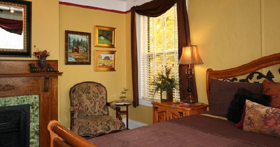 Asheville Seasons Bed and Breakfast主图