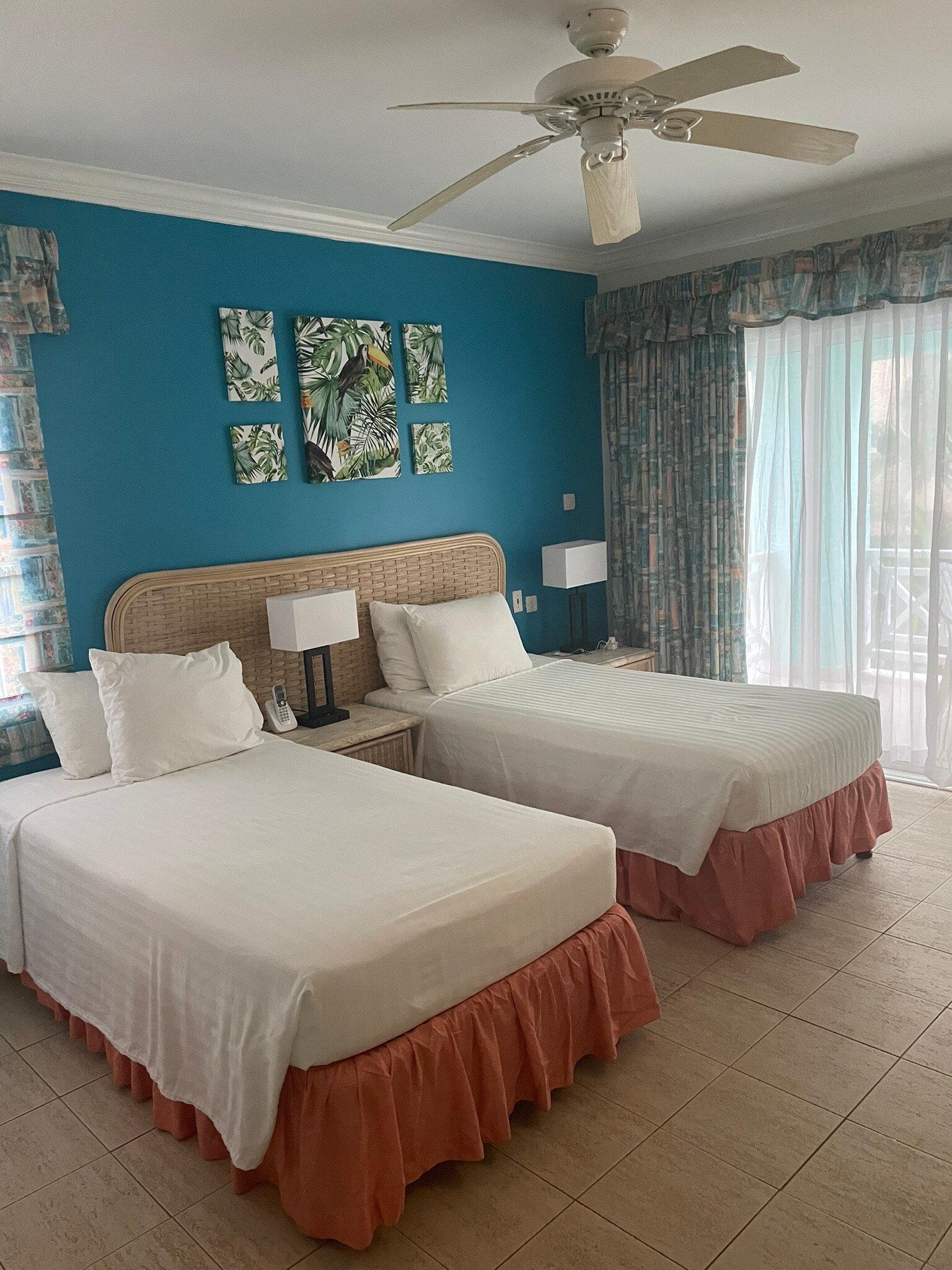 Dover Beach Hotel-官方