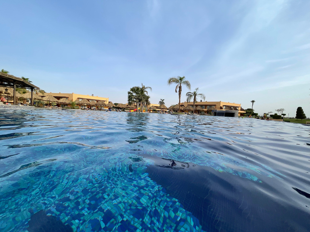 玛丽蒂姆卢克索酒店主图