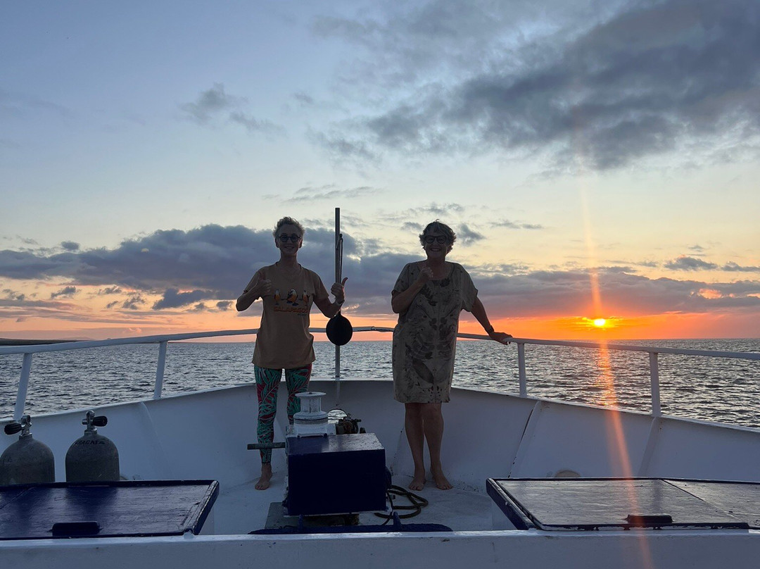 Fragata Yacht-Baltra必去景点