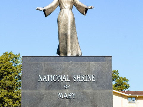 The National Shrine of Mary, Mother of The Church-Laurie必去景点