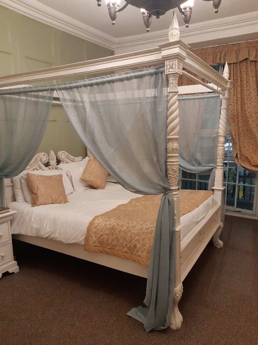 The Angel Hotel-官方
