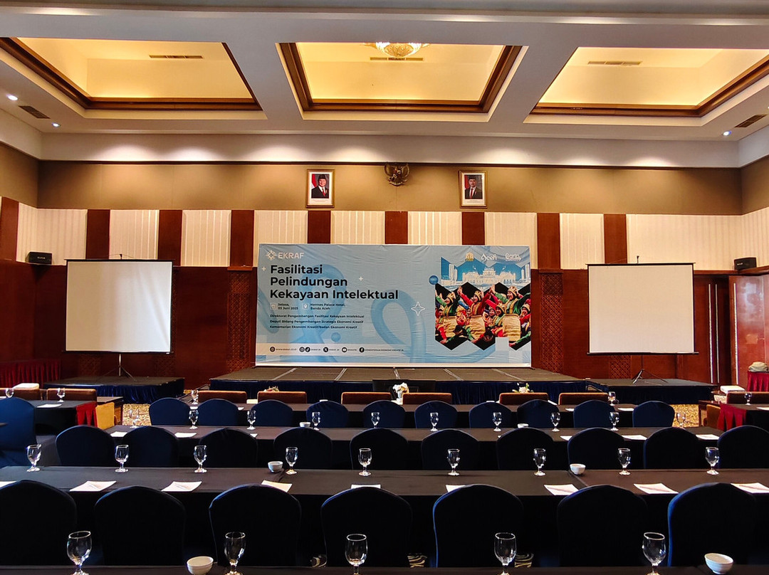 爱马仕宫殿酒店主图