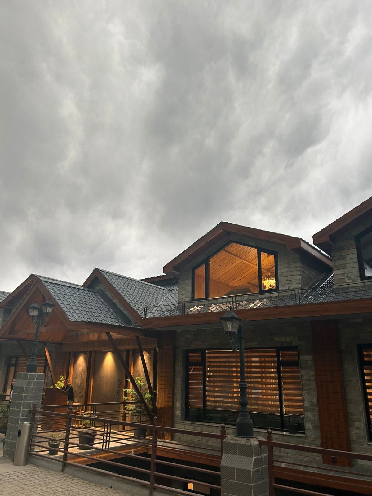 jüSTa Cliffend Resort & Spa, Mashobra-官方