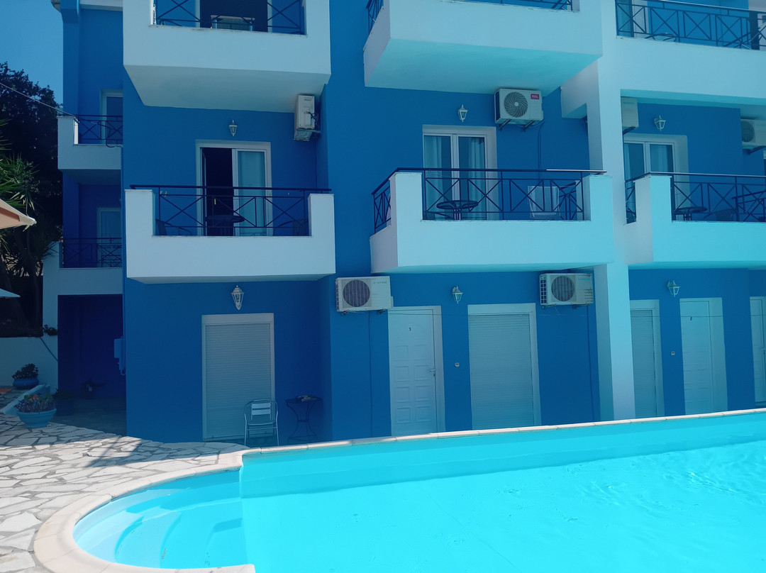 Casa De Blue Studios主图