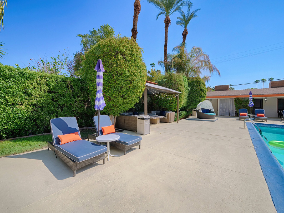 小天堂酒店主图