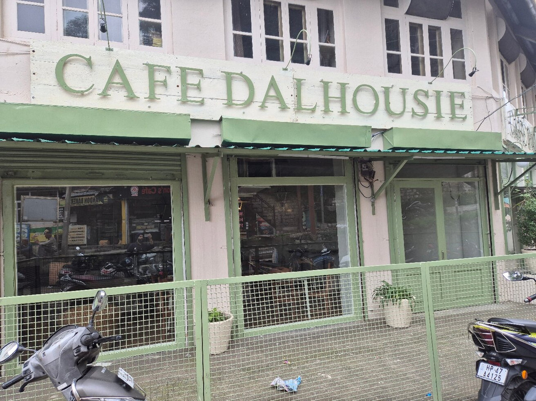 Gandhi Chowk Shopping Plaza-达尔胡西必去景点