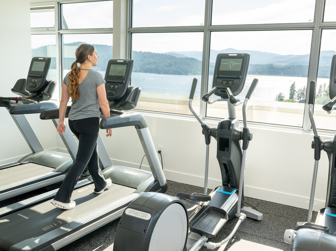 One Lakeside Hotel主图