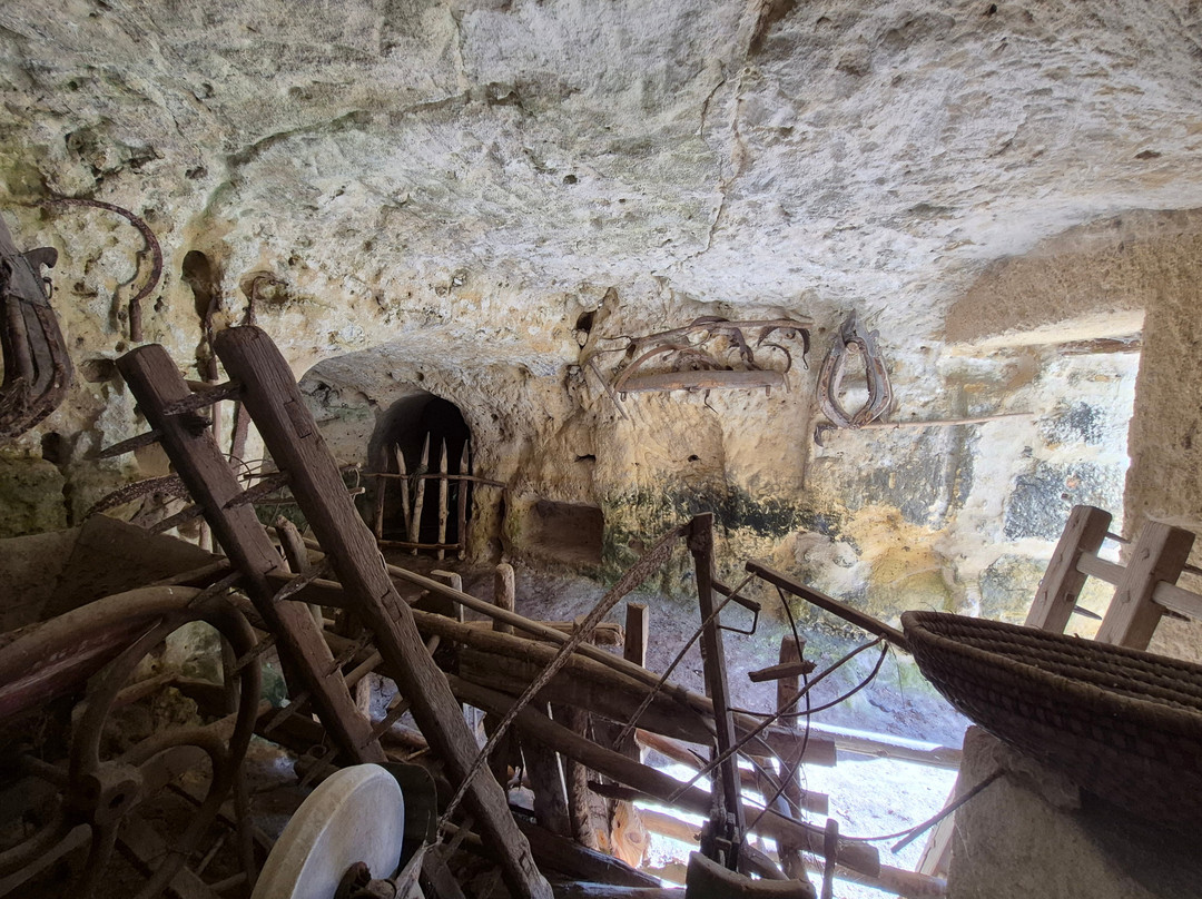 Vallée Troglodytique des Goupillières-阿泽勒丽多城堡必去景点