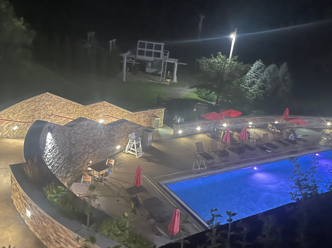 Bear Creek Mountain Resort主图