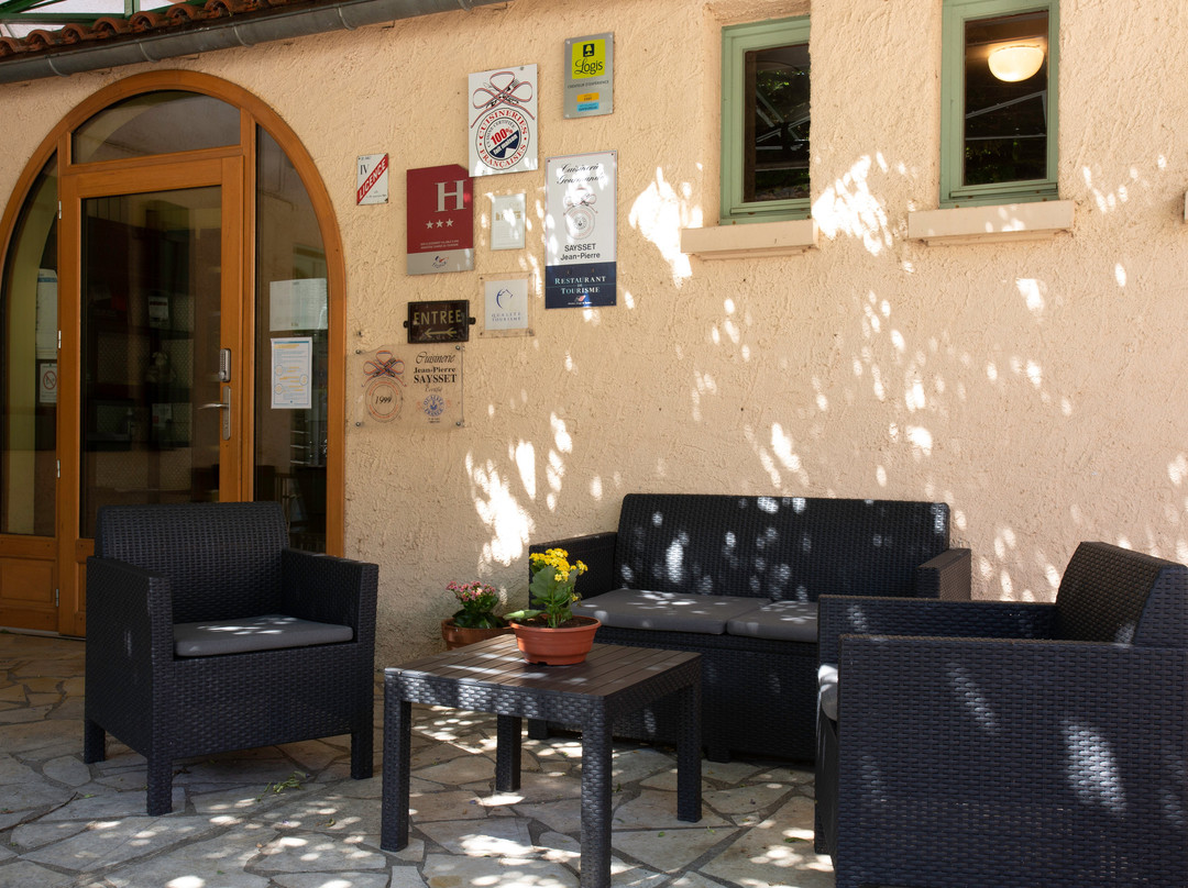 Logis Hôtel Rest. du Pont主图