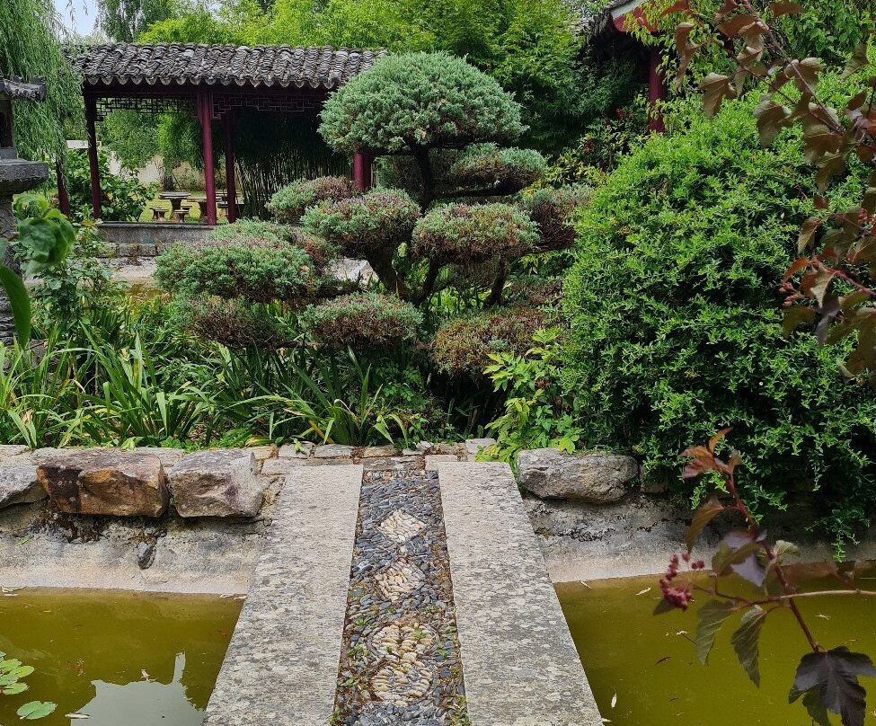 Jardin Yili-Saint-Remy-l'Honore必去景点