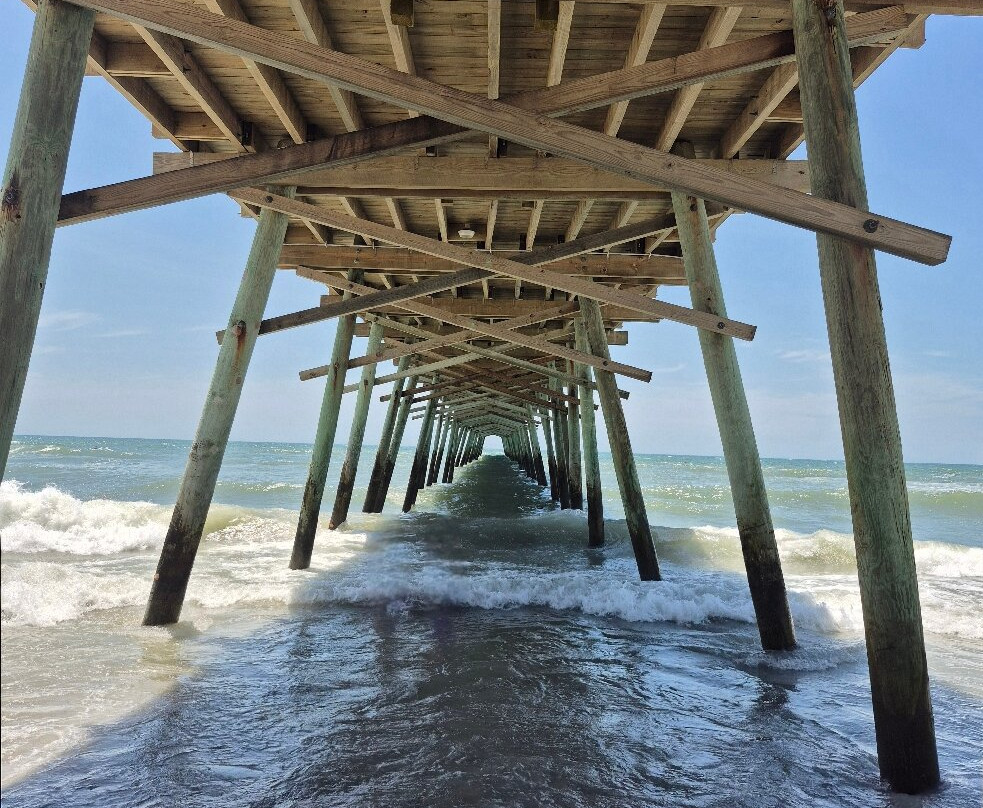 Bogue Inlet Fishing Pier-Emerald Isle必去景点