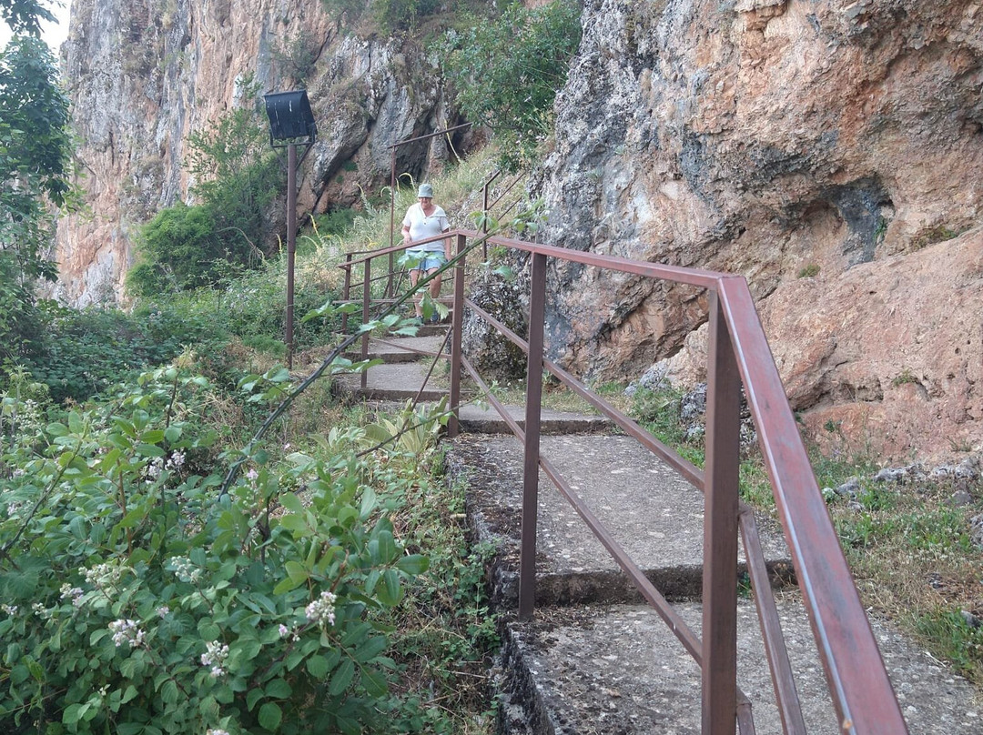 Saint Archangel Michael Cave Church-Struga必去景点