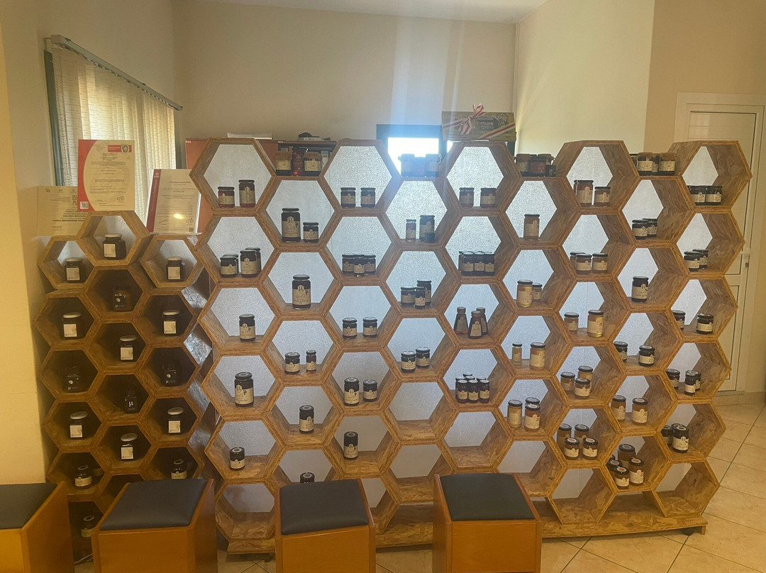 Melissokomikí Kérkyras Vasilákis-Vatos必去景点