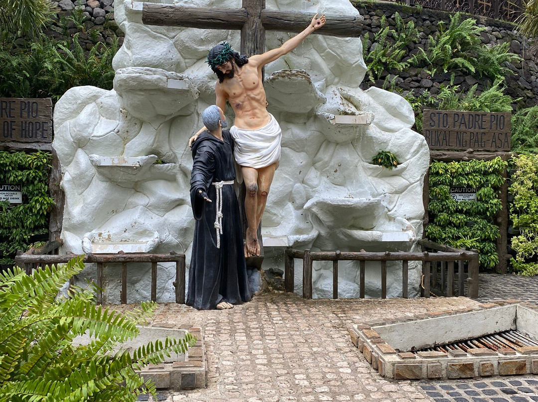 Parish and National Shrine of Saint Padre Pio-Santo Tomas必去景点