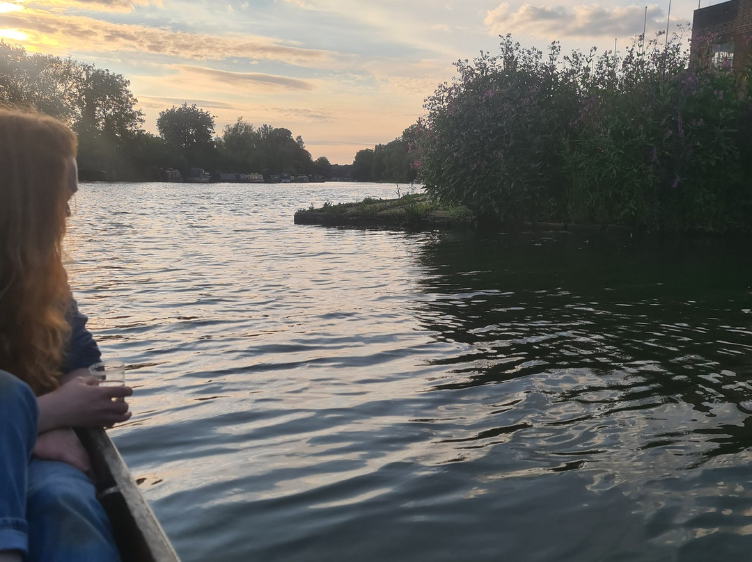 Magdalen Bridge Boathouse - Punting Tours-牛津必去景点