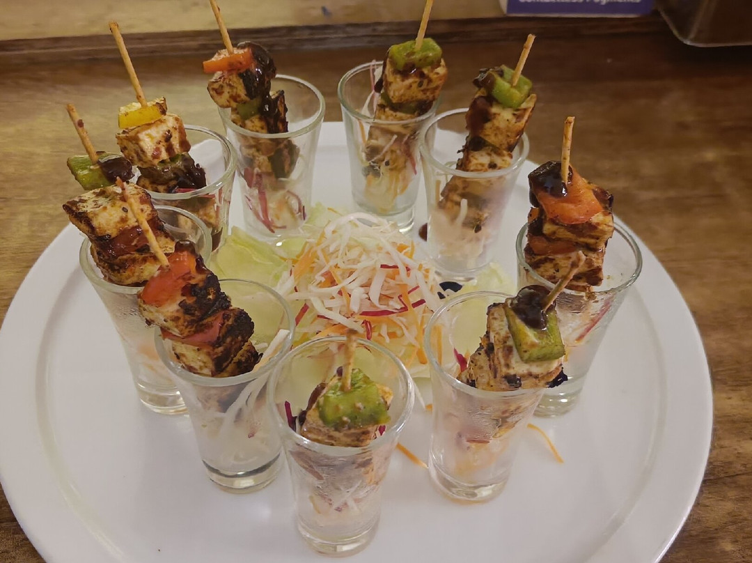 Varenya's Food Arena