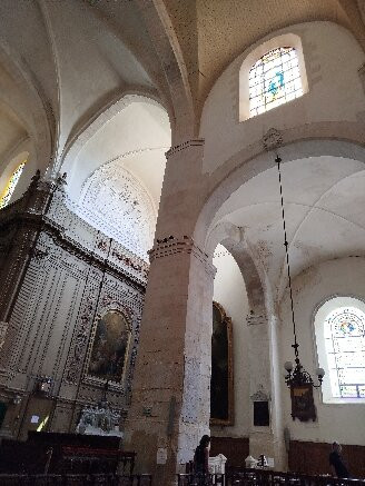 Eglise St-Sauveur-拉罗谢尔必去景点