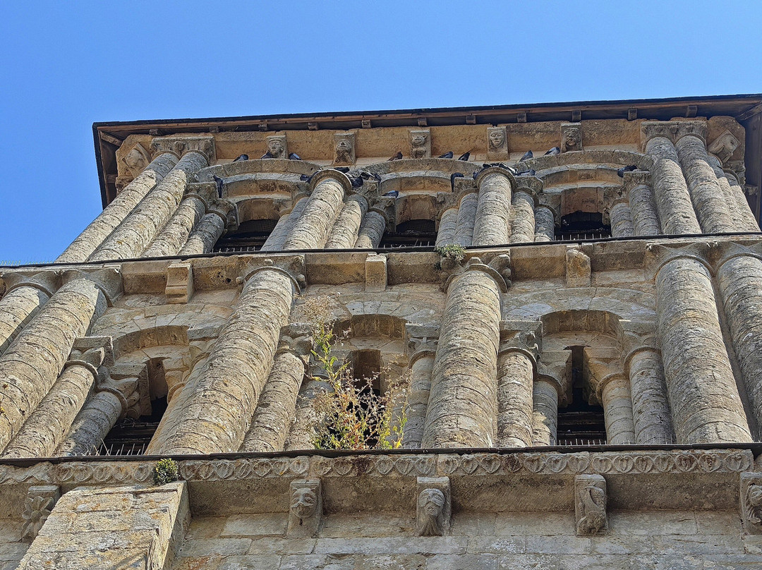 Eglise Saint-Maixent-Pamproux必去景点