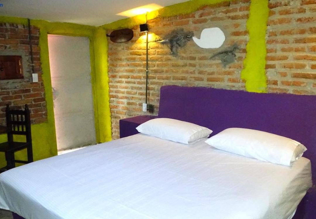 Hotel Peace and Love