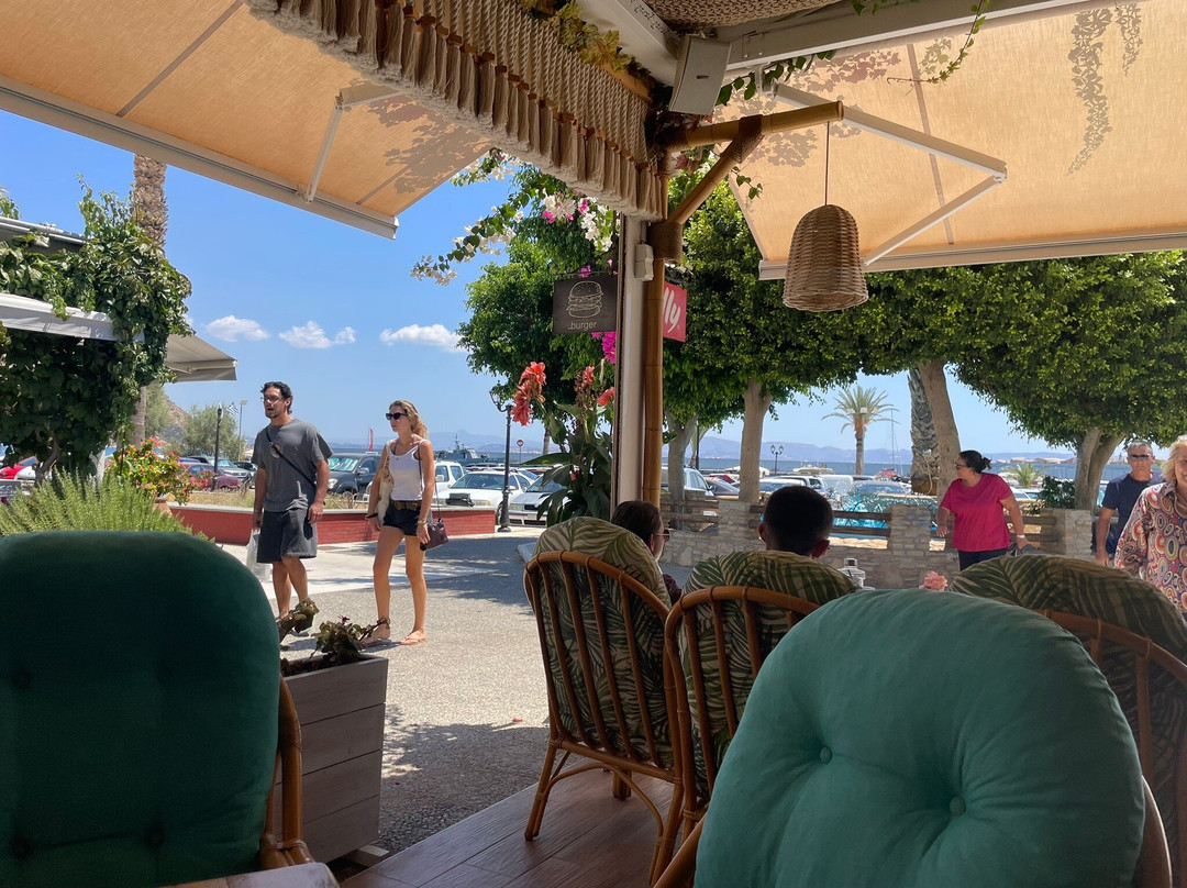 Balloon Cocktail & Food Bar