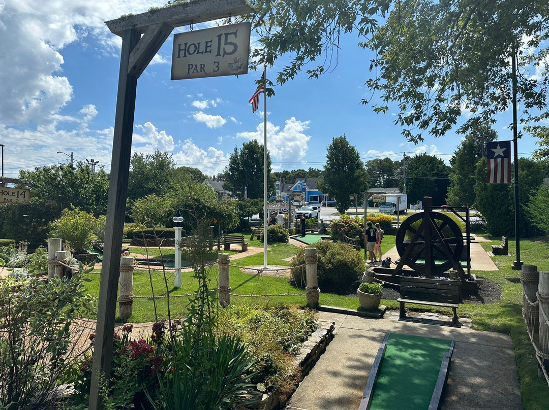 Holiday Hill Family Fun Center-Dennis Port必去景点