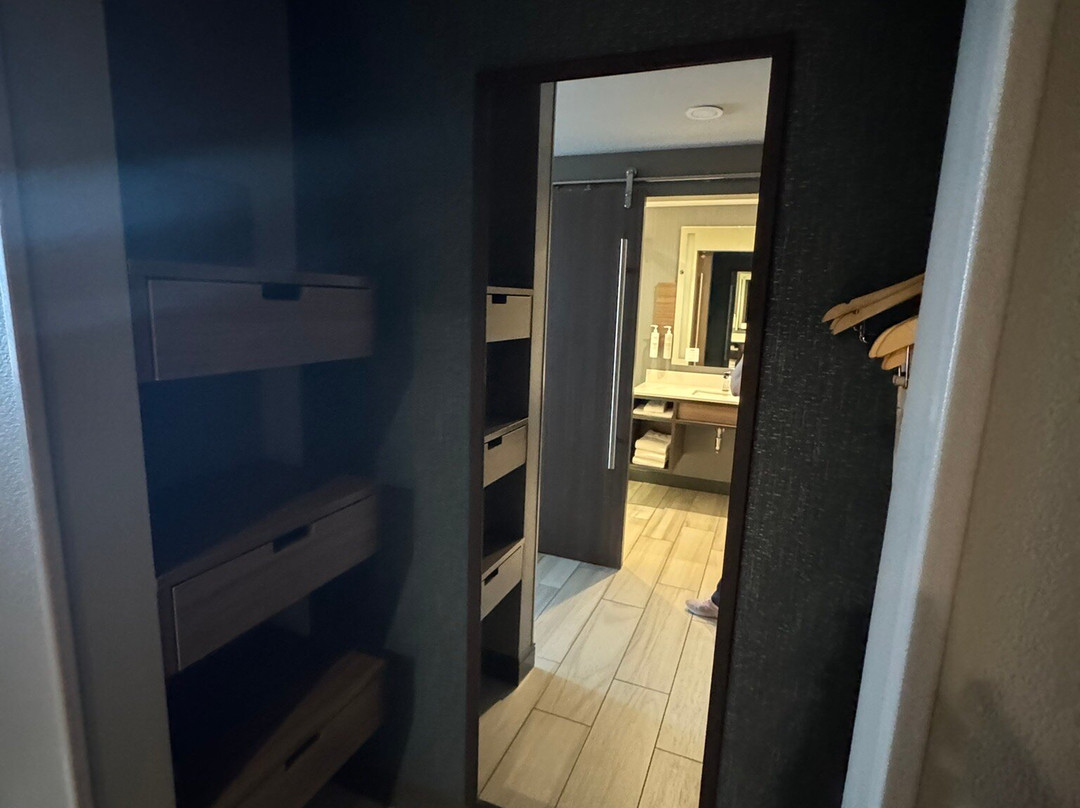 Hilton Garden Inn Milwaukee Brookfield Conference Center主图