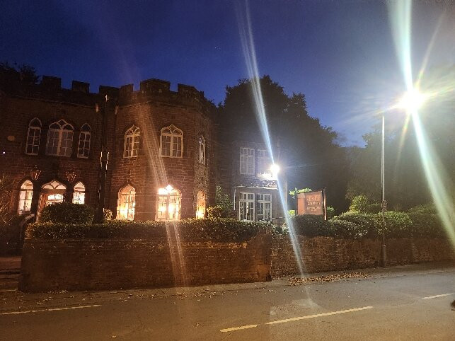 Childwall Abbey Liverpool by Marston's Inn主图