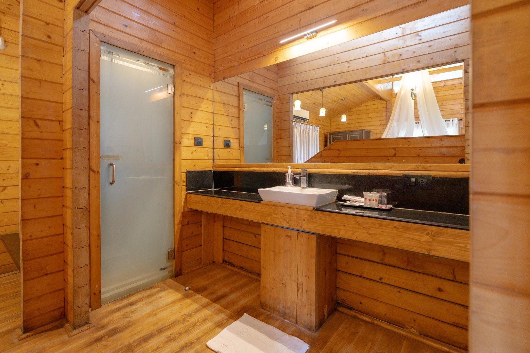 Spree Resort Khalapur-浴室