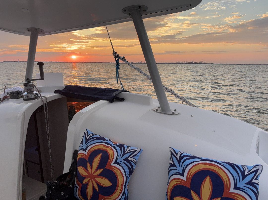 Sailaway Clear Lake Charters-克马必去景点