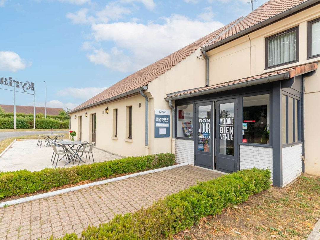 Cires-les-Mello酒店住宿-Kyriad Creil - Chantilly Nord
