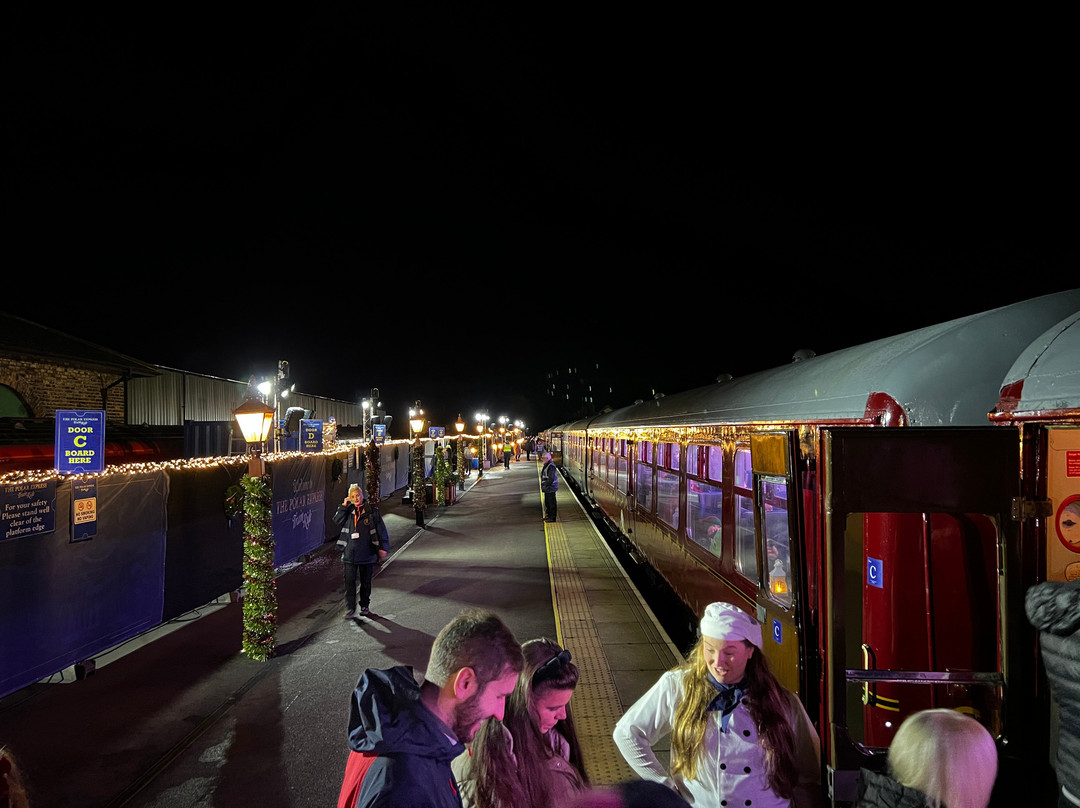The Polar Express Train Ride at Wensleydale-Leeming Bar必去景点