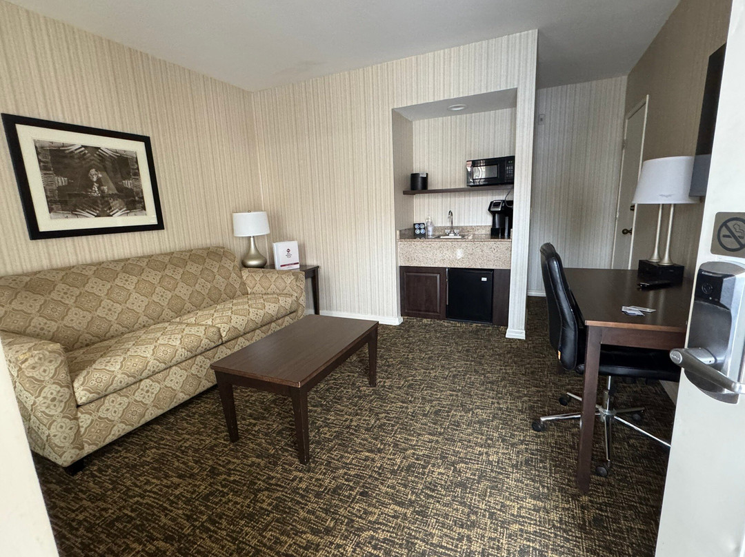 贝斯特韦斯特普拉斯大美国酒店主图