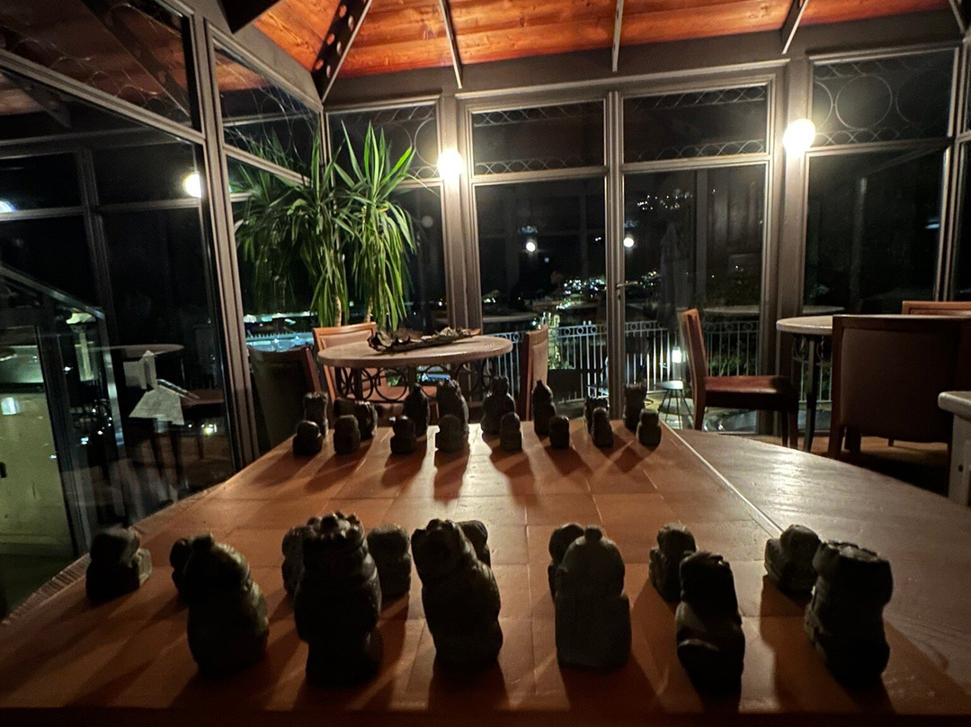 艾德加拉思酒店主图