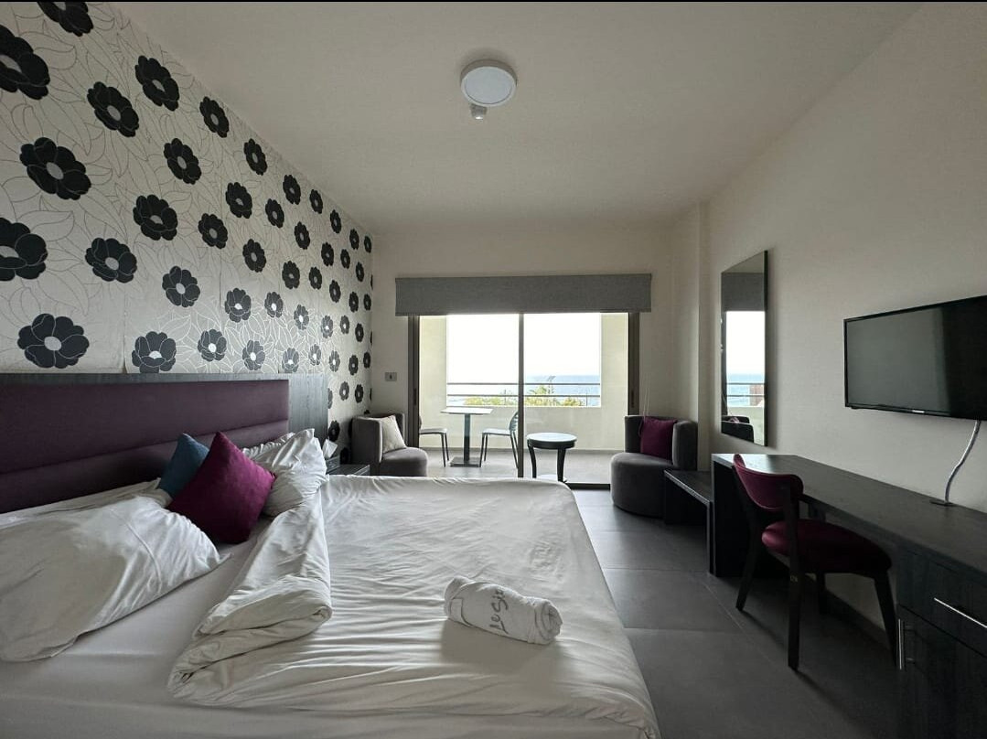 Le Six Hotel And Resort主图